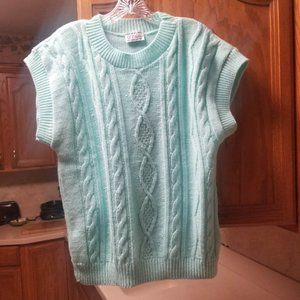 GFC WOMENS SWEATER VEST